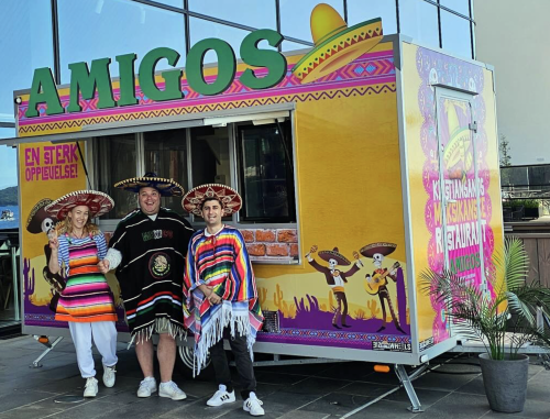 thumb amigos640